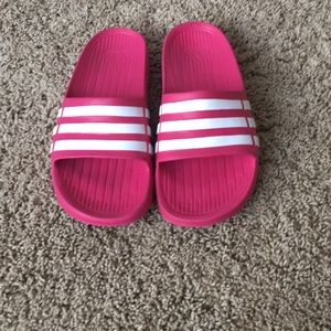 Girls adidas sandals size 4